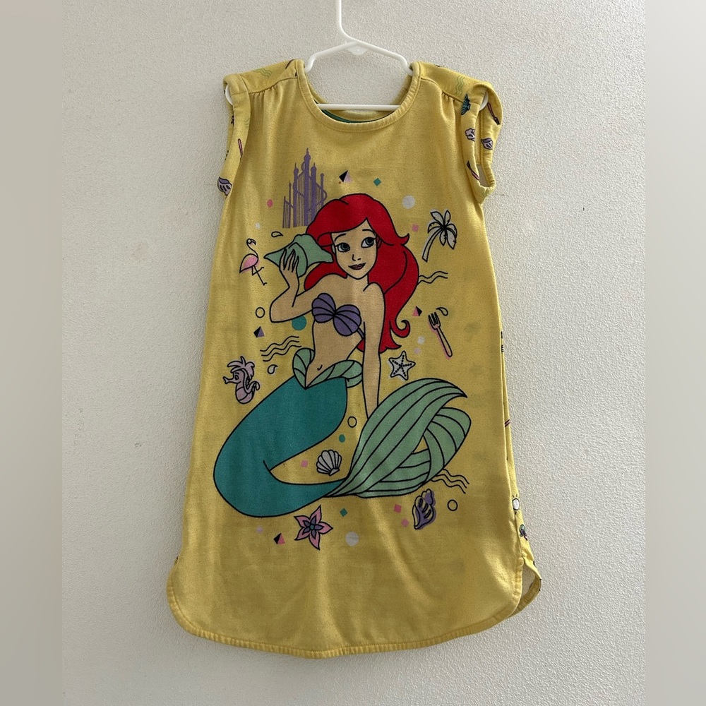 Disney Little Mermaid Yellow Ariel Nightgown for Kids. Girls size 5/6